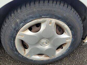 2013-renault-twingo-1434807-46166369