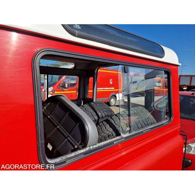 2000 لاند روفر Defender-46166424