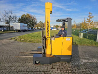 صورة ل الشاحنات ريج 2010 جنجهينريتش ETVQ20