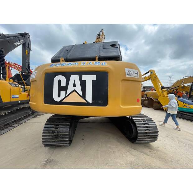 2024 Caterpillar 323D-46166897
