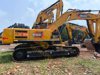 صورة ل حفارات مجنزرة 2024 ساني SY365H