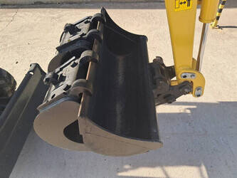 2020-komatsu-pc09-1-1435149-46167207