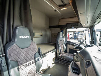 2022-man-tgx-18-510-1435154-46167383