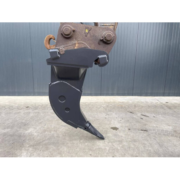 2026 Smitma CW40-46168576