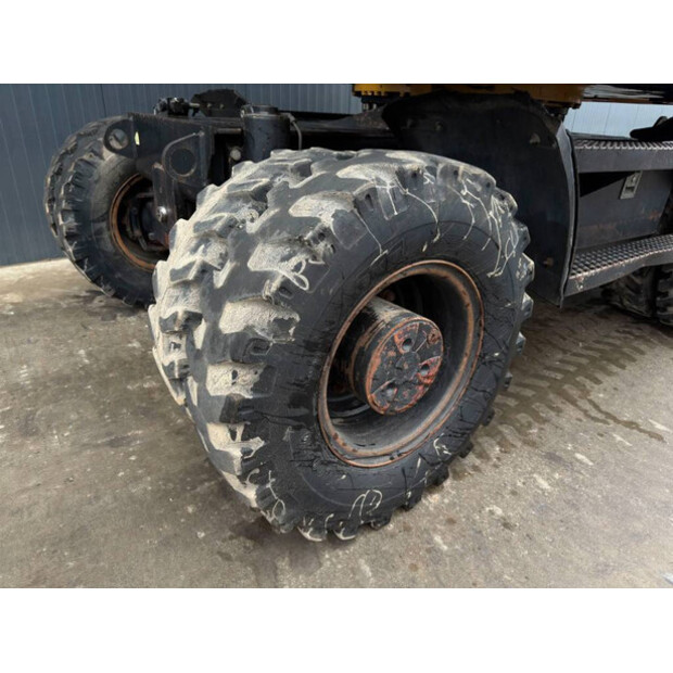 2011 Caterpillar M316D-46168839