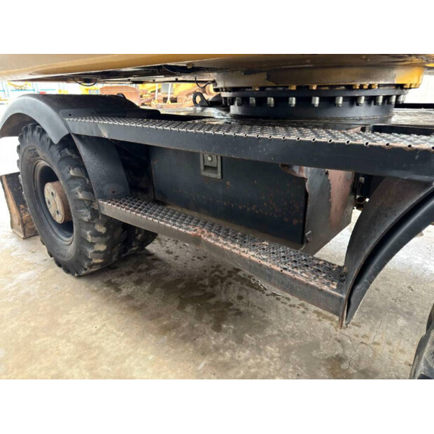 2011 Caterpillar M316D-46168843