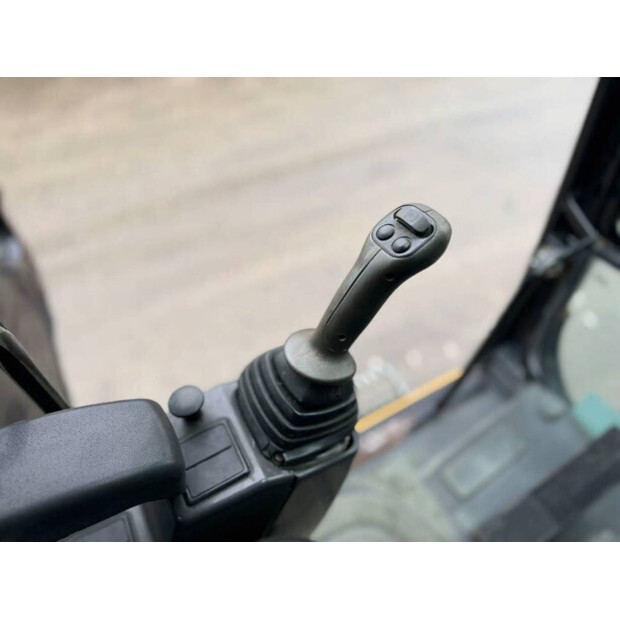 2011 Caterpillar M316D-46168865