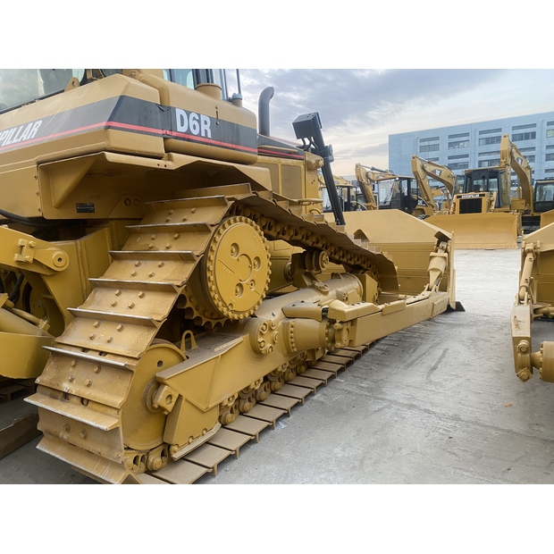 2023 كارتر D6R-46168966