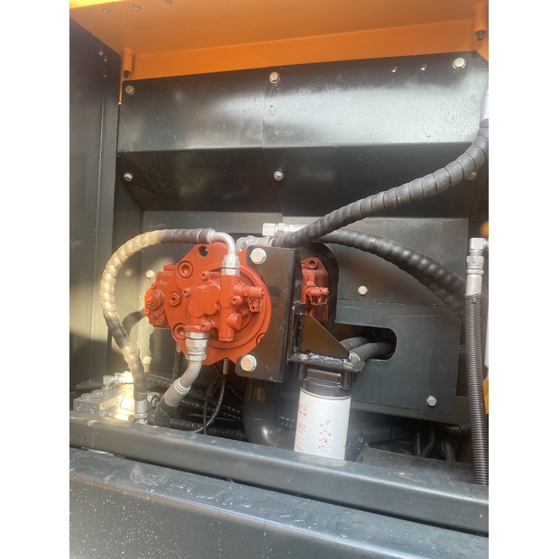 2024 هيونداي 220LC-9S-46169023