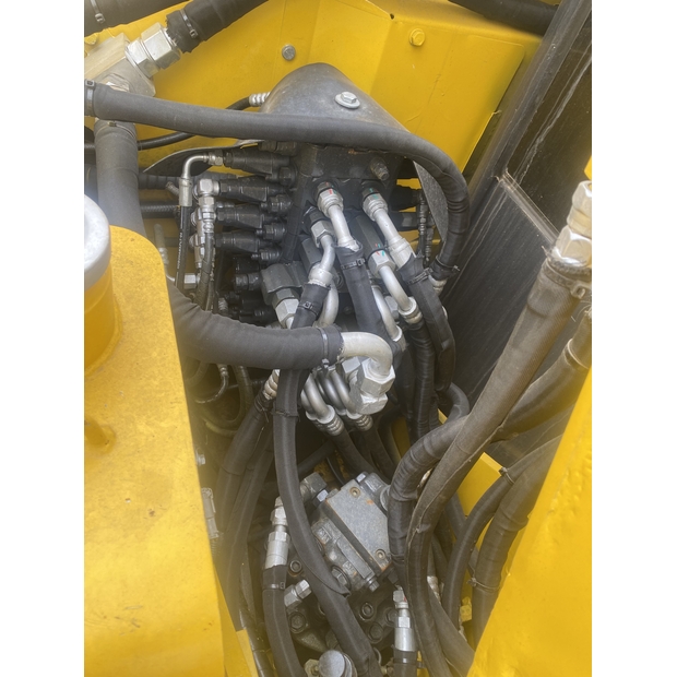 2025 Komatsu PC70-8-46169061