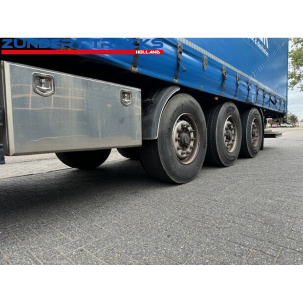 2016 إيه آند دي OTHERS-46169175