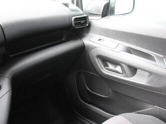 2019-peugeot-partner-1-6-hdi-46170150