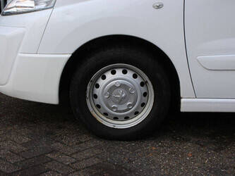 2015-peugeot-expert-1435344-46170257