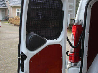 2015-peugeot-expert-1435344-46170260