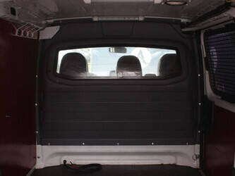 2015-peugeot-expert-1435344-46170265