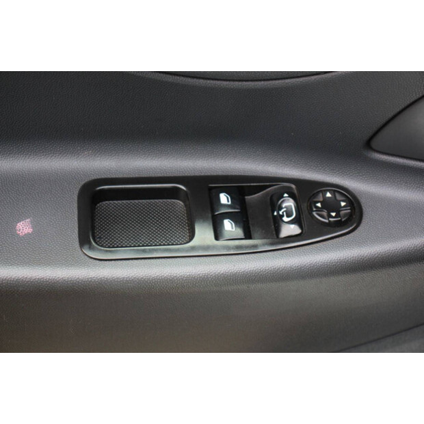 2015 Peugeot Expert-46170275