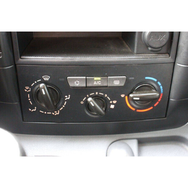 2015 Peugeot Expert-46170284