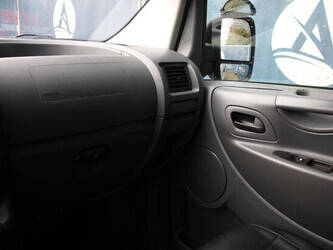 2015-peugeot-expert-1435344-46170286