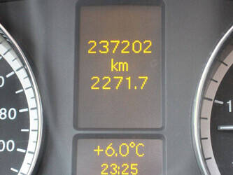 2012-mercedes-benz-vito-122-46170415