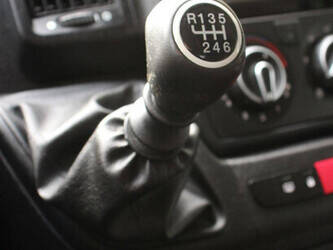 2015-peugeot-boxer-333-l2h1-2-2hdi-120-46170579