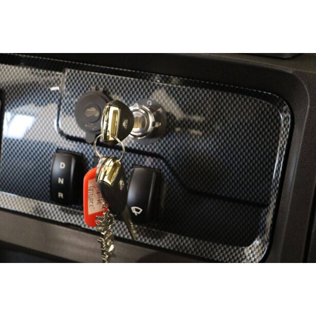 2025 OX ZG2L-46170898