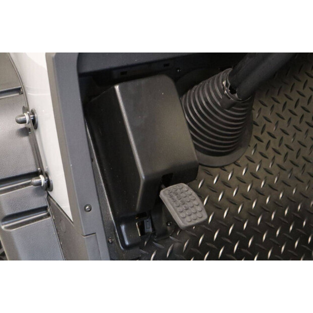 2025 OX KG2-46170942