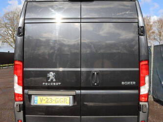 2020-peugeot-boxer-1435358-46171065