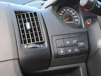 2020-peugeot-boxer-1435358-46171081