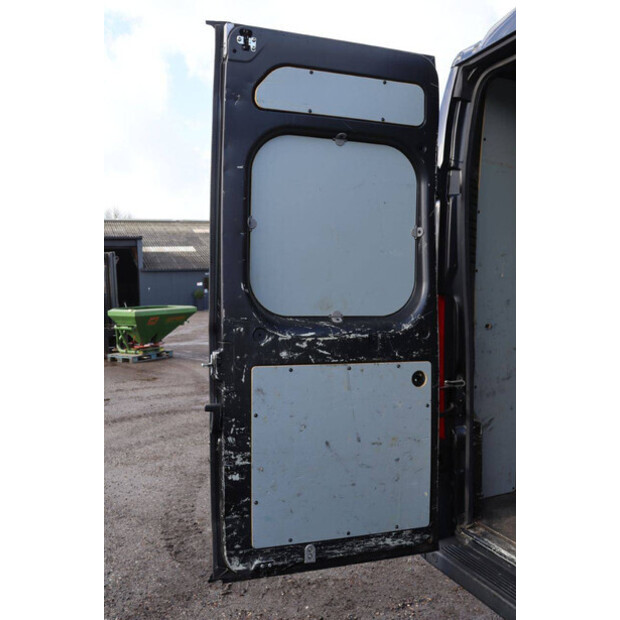 2020 Peugeot BOXER-46171094