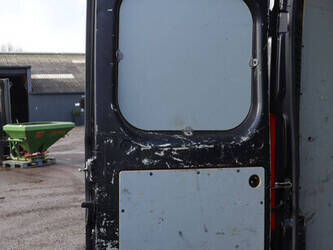 2020-peugeot-boxer-1435358-46171094