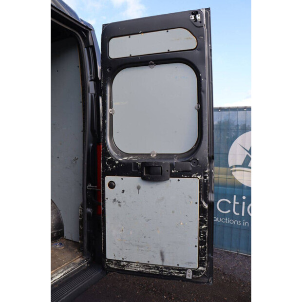 2020 Peugeot BOXER-46171095