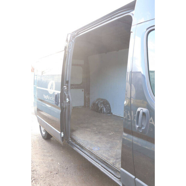 2020 Peugeot BOXER-46171096