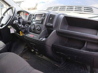 2020-peugeot-boxer-1435358-46171098