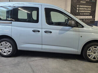 2021-volkswagen-caddy-46171206