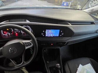 2021-volkswagen-caddy-46171207