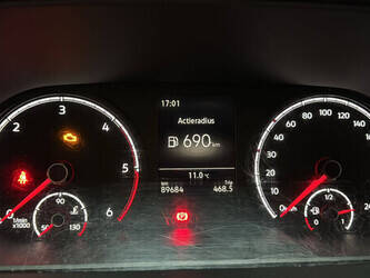 2021-volkswagen-caddy-46171212