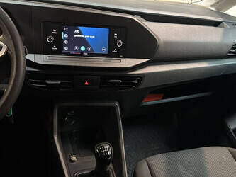 2021-volkswagen-caddy-46171213