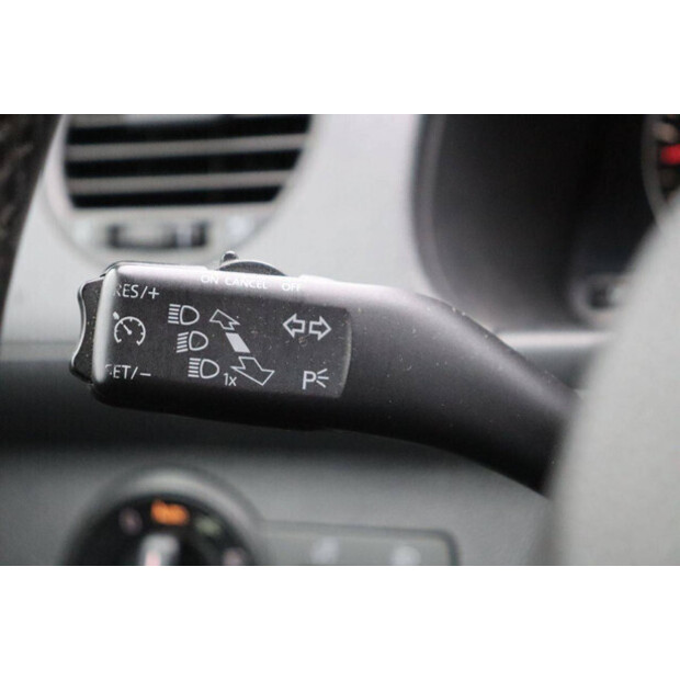 2015 Volkswagen Caddy-46171245