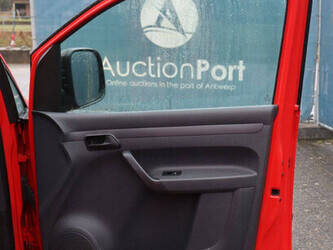 2015-volkswagen-caddy-1435362-46171256