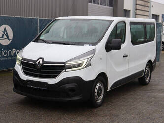 2019-renault-trafic-1435363-46171270