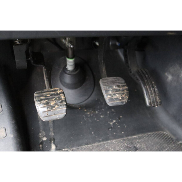 2019 Renault Trafic-46171283