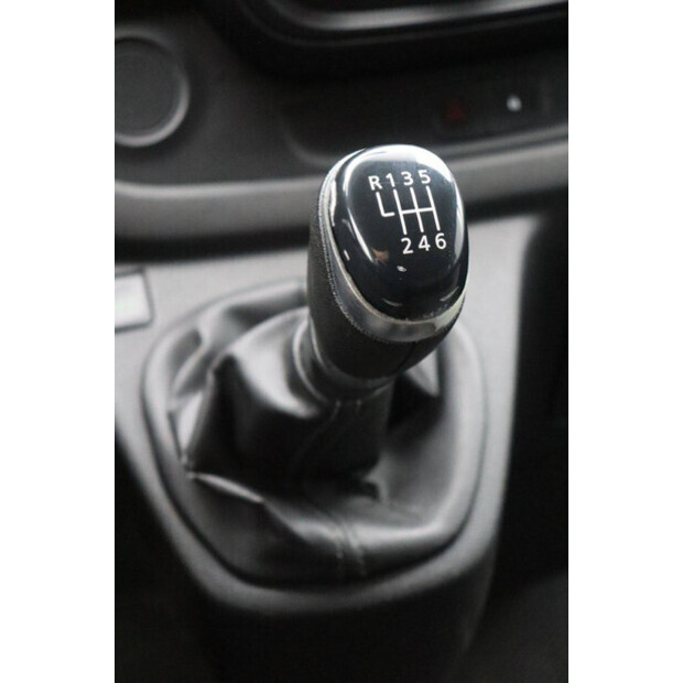 2019 Renault Trafic-46171286