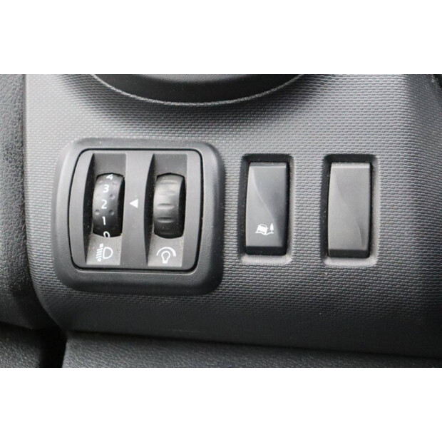 2019 Renault Trafic-46171292