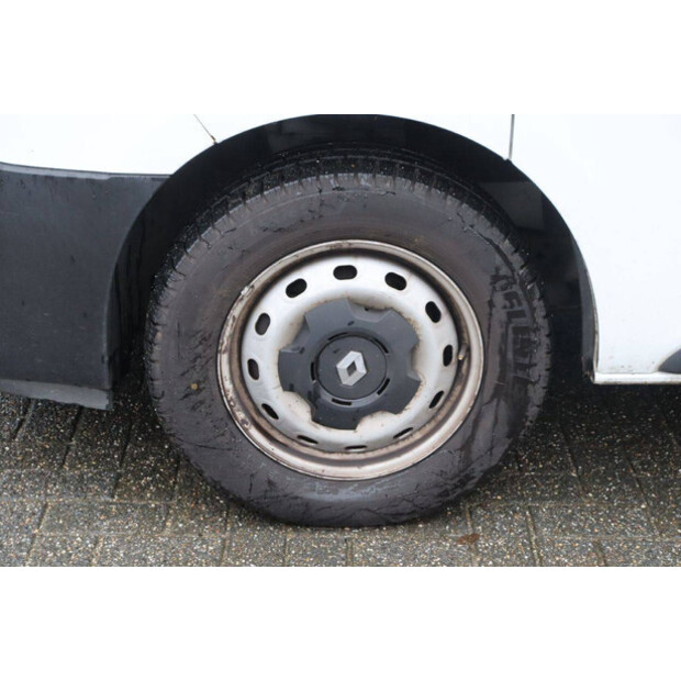 2019 Renault Trafic-46171335