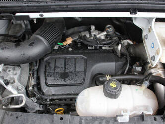 2018-renault-trafic-1435369-46171628