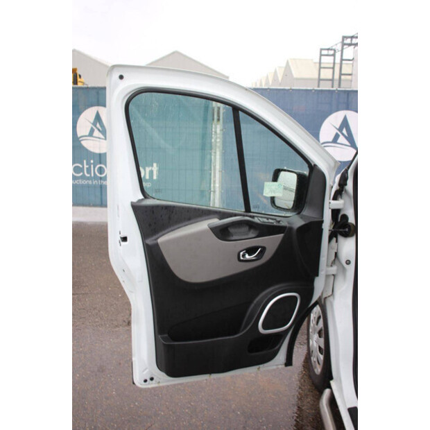 2018 Renault Trafic-46171629