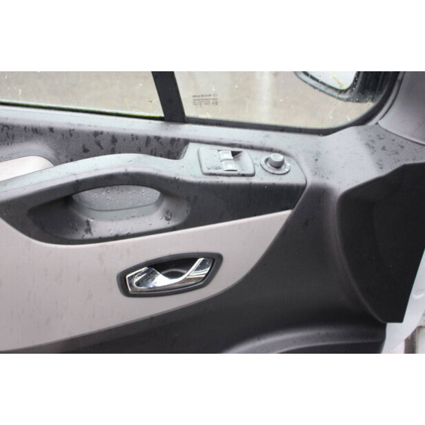 2018 Renault Trafic-46171631