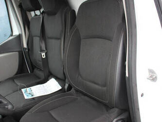 2018-renault-trafic-1435369-46171635