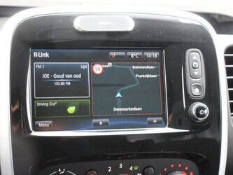 2018-renault-trafic-1435369-46171640