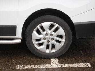 2017-renault-trafic-1435375-46171855